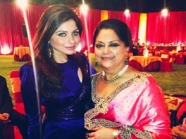 Coronavirus Scare: Kanika Kapoor Tests Covid-19 Positive; 96 MPs Under Threat Coronavirus Scare: 96 MPs Under Threat After Singer Kanika Kapoor Tests Covid-19 Positive