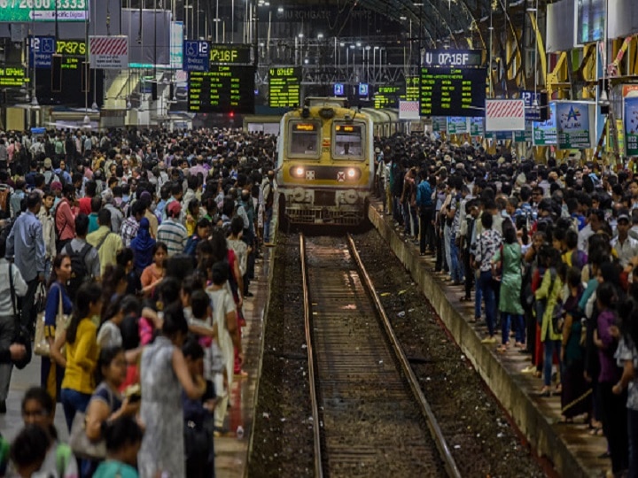 Coronavirus Scare: Mumbai's Lifeline 'Local Trains' Closed For General Public Till March 31 Coronavirus Scare: Mumbai's Lifeline 'Local Trains' Closed For General Public Till March 31