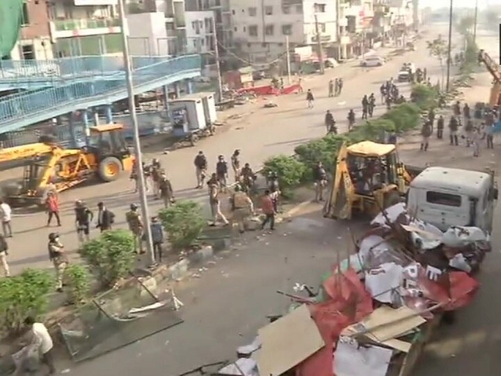 Coronavirus Scare: Shaheen Bagh Cleared By Police Amid COVID-19 Lockdown In Delhi Coronavirus Scare: Shaheen Bagh Cleared By Police Amid COVID-19 Lockdown In Delhi