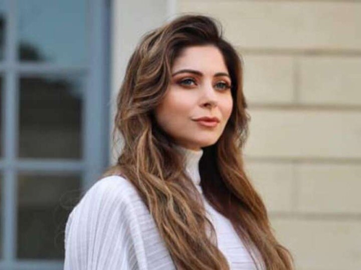 Kanika Kapoor Tests Positive For Coronavirus For Fifth Consecutive Time, Hospital Says Condition ‘Stable’ Kanika Kapoor Tests Positive For Coronavirus For Fifth Consecutive Time, Hospital Says Condition ‘Stable’