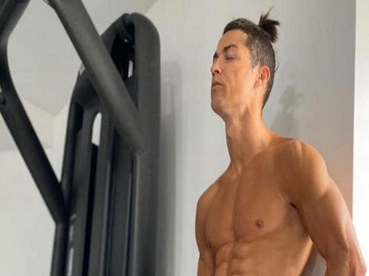 Juventus soccer star Cristiano Ronaldo Shares Workout Pic To Inspire People To Stay Active Amid COVID-19 Lockdown 