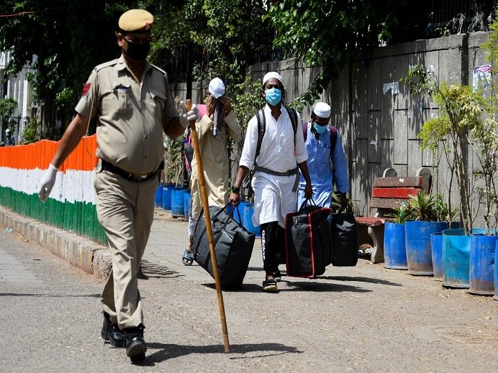 Coronavirus Outbreak: Nizamuddin Markaz Sanitized Using Drone Covid-19 Coronavirus Outbreak: South Delhi Municipality Uses Drone To Sanitize Nizamuddin Markaz Area