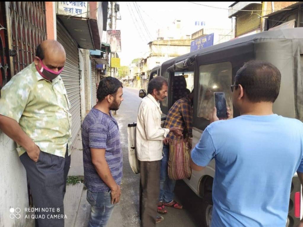 Ganguly Helps Poor Man With 1 Month's Food After His Memes Go Viral On Social Media