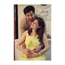 'Mere Angne Mein' Actress Ekta Kaul Expecting First Child With Sumeet Vyas; Announces Pregnancy With Baby Bump PICS