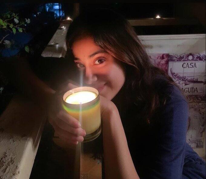 Jahnvi Kapoor lights a candle to express solidarity. (Image Source: Instagram)