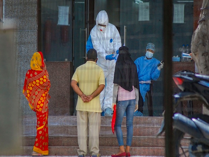 Coronavirus in India Positive Case today reach 4,400 mark; Maharashtra, Tamil Nadu Delhi Covid-19 Coronavirus Outbreak: India Reports Over 500 Fresh Cases In 24 Hrs; Positive Count Breaches 4,700-Mark