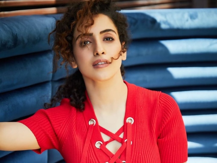 COVID-19: Here's How 'Dangal' Girl Sanya Malhotra Is Spending Her Time Efficiently During Coronavirus Lockdown Here's How 'Dangal' Girl Sanya Malhotra Is Spending Her Time Efficiently During Coronavirus Lockdown!