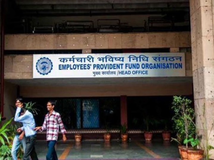 EPFO Launches Whatsapp Helpine Service To Answer Queries   Now Share Your PF Complaints Directly Using The New EPFO WhatsApp Helpline Service; Know How It Works