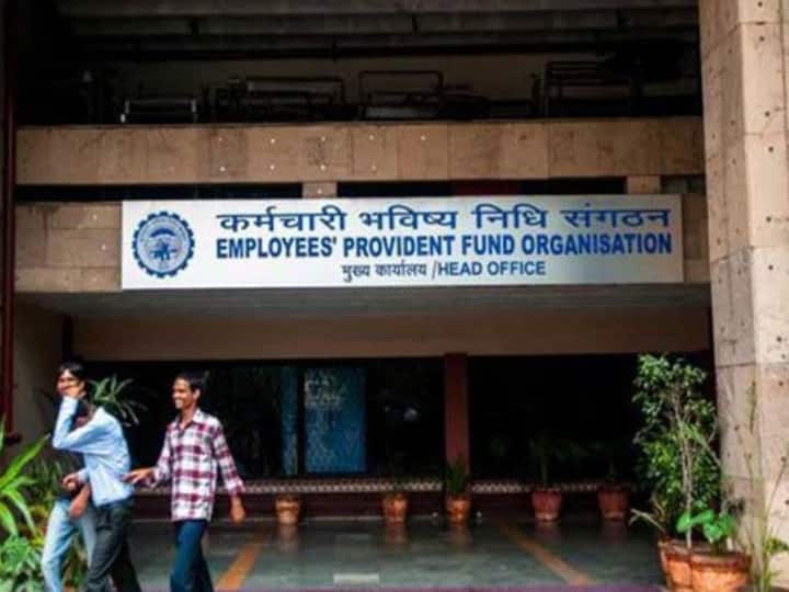 Now Share Your PF Complaints Directly Using The New EPFO WhatsApp Helpline Service; Know How It Works Now Share Your PF Complaints Directly Using The New EPFO WhatsApp Helpline Service; Know How It Works