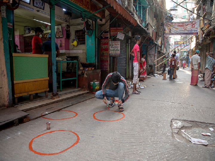 Coronavirus Facts: New Study Finds Covid-19 Virus Can Travel Up To 4 Metres