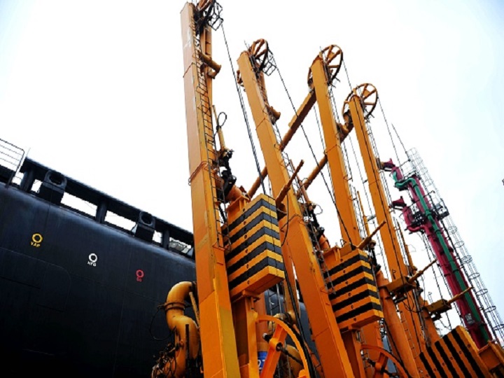 Oil Prices rise 4.19% as Opec + nations agree on slashing output