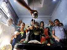 UP: People Defy Lockdown After Rumours of Lord Shiva Drinking Milk Spread In Pratapgarh; 13 Arrested