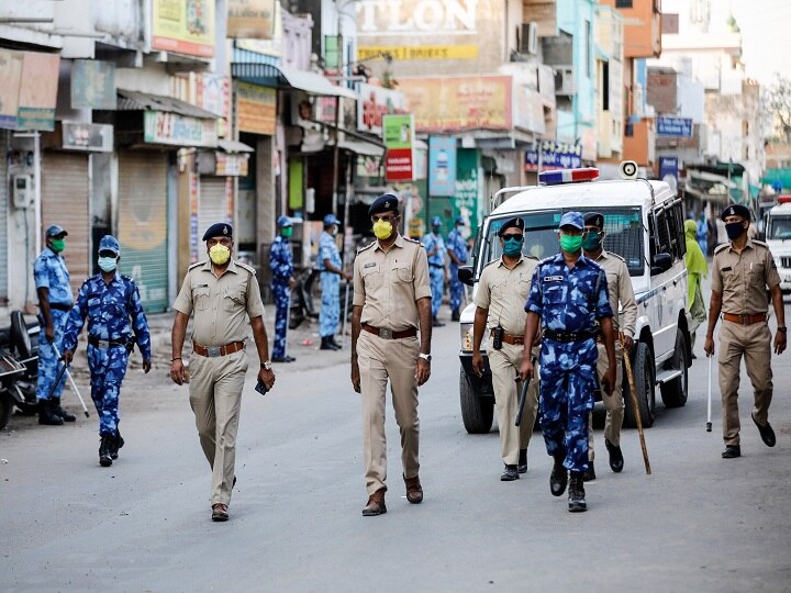 Coronavirus Lockdown: 200 Morning Walkers Arrested In Chandigarh Coronavirus Lockdown: Over 200 Morning Walkers Arrested In Chandigarh, FIR Registered