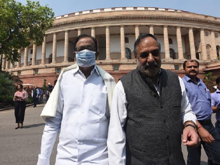 Lockdown Extension: 'Hollow And Rhetorical,' Congress Leaders React To PM Modi’s Speech Lockdown Extension: 'Hollow And Rhetorical,' Congress Leaders React To PM Modi’s Speech