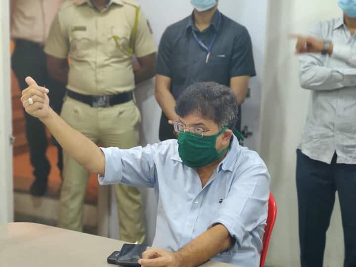 Controversial Maharashtra Minister Jitendra Awhad's Bodyguard Tests Positive For COVID-19 Controversial Maharashtra Minister Jitendra Awhad's Bodyguard Tests Positive For COVID-19