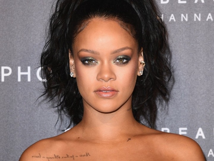 Singer Rihanna's Father Ronald Fenty tested positive for coronavirus Rihanna's Father Tested Positive For Coronavirus, Singer Sends Ventilator!