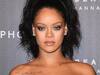 Rihanna's Father Tested Positive For Coronavirus, Singer Sends Ventilator!