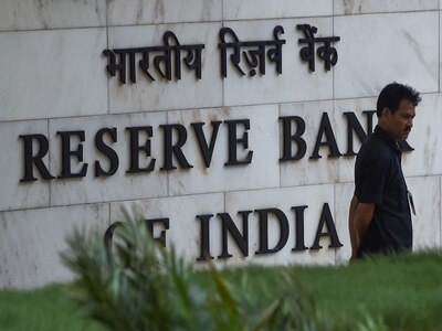 Your Loan EMIs Wont Come Down As RBI Keeps Repo Rates Unchanged Your Loan EMIs Wont Come Down As RBI Keeps Repo Rates Unchanged