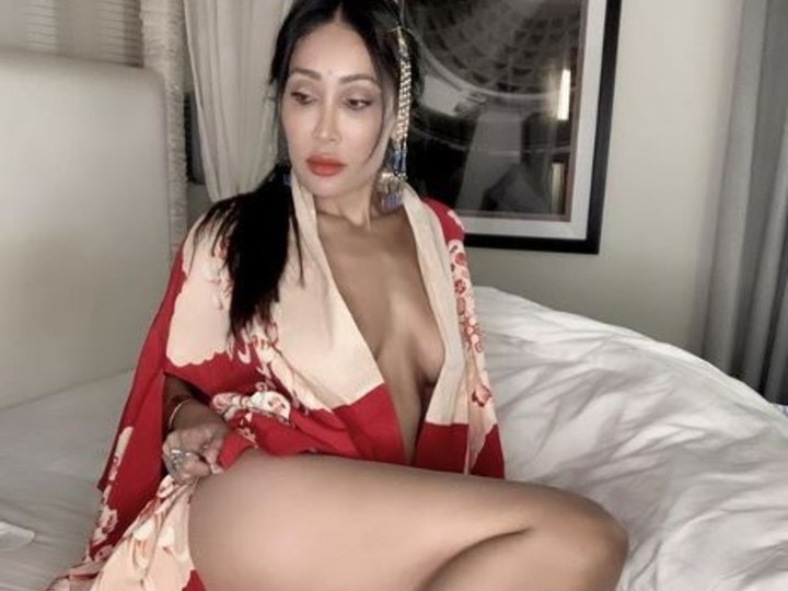 Cyber Crime Complaint Against Sofia Hayat Over Her Controversial Naked Posts! Cyber Crime Complaint Filed Against Ex-Bigg Boss Contestant Sofia Hayat Over Her Controversial Naked Posts!