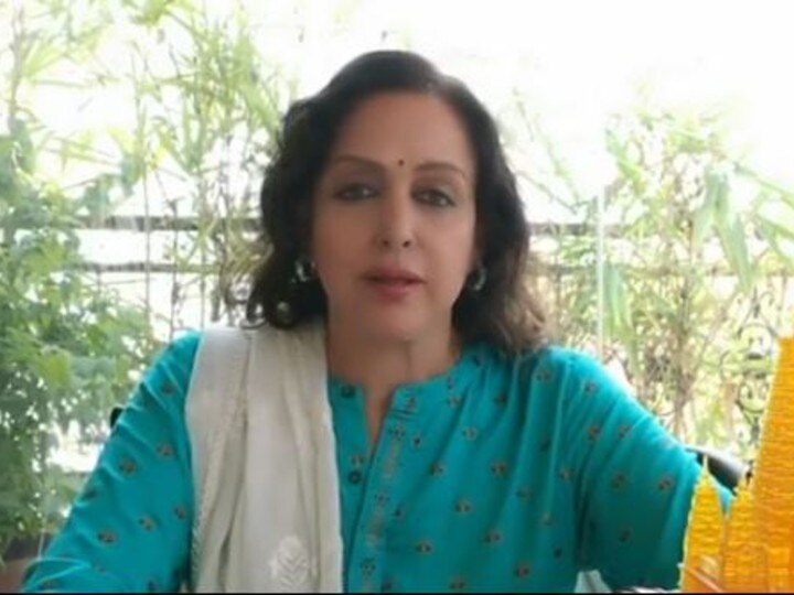 Coronavirus: Hema Malini Donates To PM CARES, Asks People To Contribute & Nominate Friends (Video) Coronavirus: Hema Malini Donates To PM-CARES, Asks People To Contribute & Nominate Friends (VIDEO)