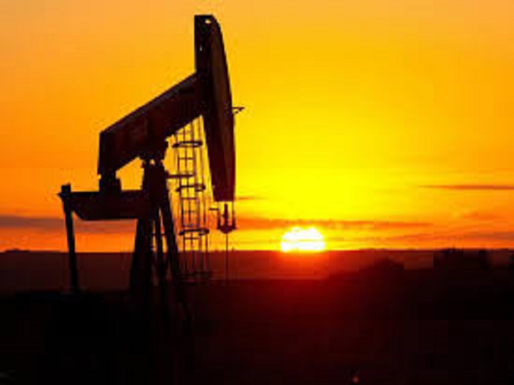 covid 19 crisis US oil prices turn negative for first time in history crude tanks over 300 percent amid tepid oil demand