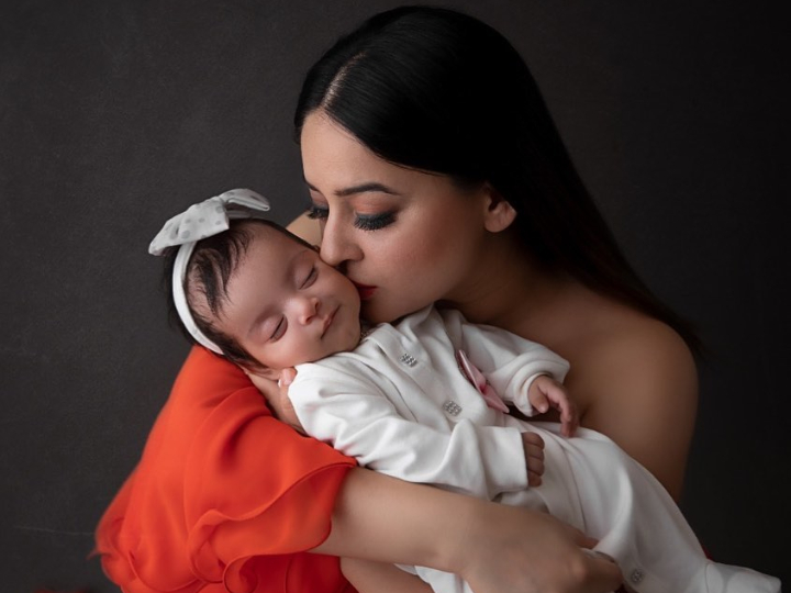 'I Am Grateful Tara Was Born Before COVID 19 Pandemic': Mahhi Vij Shares Heartfelt Post 'I Am Grateful Tara Was Born Before COVID 19 Pandemic': Mahhi Vij Shares Heartfelt Post For Pregnant Women