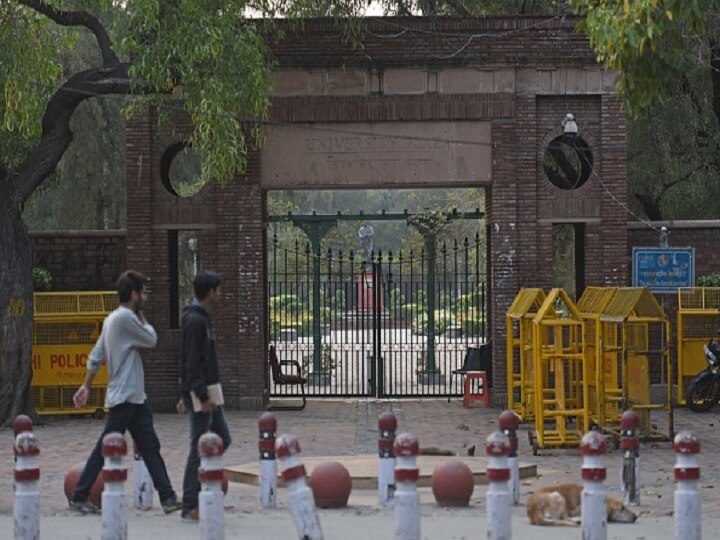 DU Faces Heat Over Online Exams, Teachers Speak Of Semester Extension Delhi University Faces Heat Over Online Exams, Teachers Speak Of Semester Extension