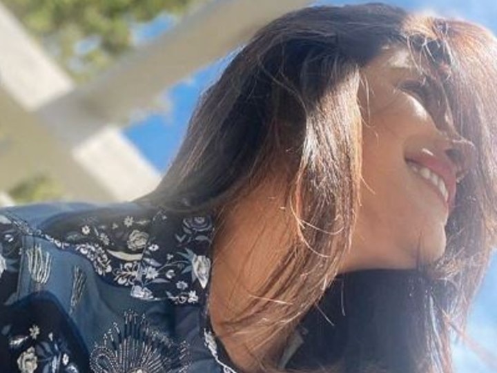 Priyanka Chopra Wishes Fans On Earth Day With Happy Selfies! Priyanka Chopra Wishes Fans On Earth Day With Happy Selfies!