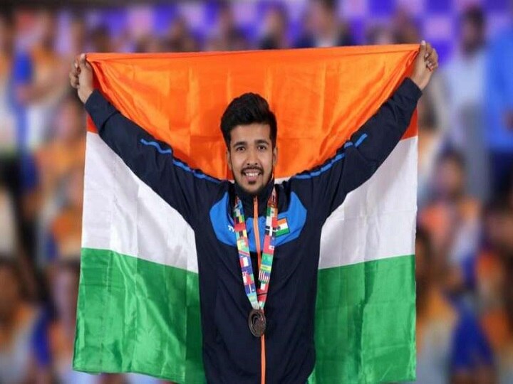 Young Shooter Shivam Thakur To Contribute 60 Percent Of His Earning To PM Cares Fund For 3 Years Young Shooter To Contribute 60 Percent Of His Earning To PM Cares Fund For 3 Years