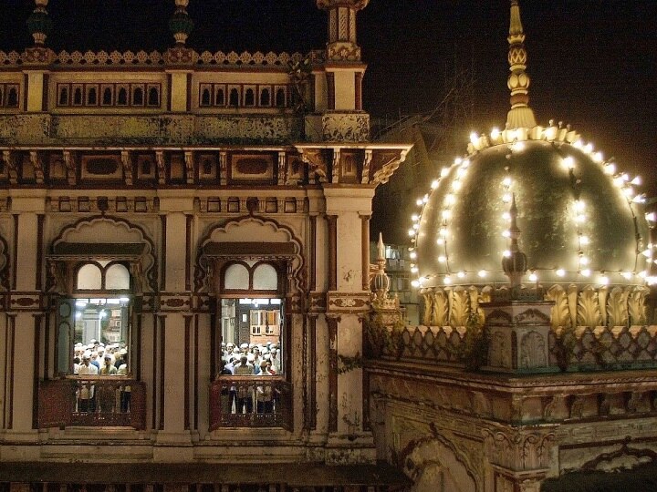 Mumbai's iconic Mohammed Ali Road remains shut first time in 250 years Mumbai's Iconic Mohammed Ali Road Misses The Buzz Of Ramadan For The First Time In 250 Years