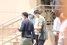 PICS: Irrfan Khan Buried At Versova Cemetery In Presence Of Family & Friends; Filmmaker Vishal Bhardwaj Attends Funeral!