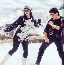 Rishi Kapoor: Some Old & Rare Pictures Of The Bollywood Veteran & His Family