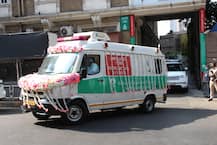 IN PICS: Rishi Kapoor's Mortal Remains Reaches Electric Crematorium; Ranbir, Saif-Kareena & Others Arrive For Funeral!