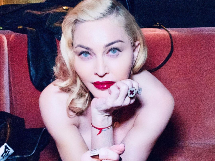 Singer Madonna To 'Breathe In COVID-19 Air' After She Tests Positive For Coronavirus Antibodies Singer Madonna To 'Breathe In COVID-19 Air' After Test Shows She Has Antibodies