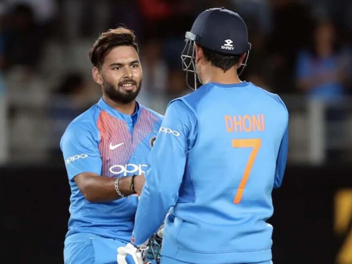 Rishabh Pant Reveals How MS Dhoni Helps Youngsters Solve Issues Without Giving Full Solution Rishabh Pant Reveals How MS Dhoni Helps Youngsters Solve Issues Without Giving Full Solution