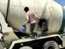 In Bid To Escape From Maharashtra During Lockdown, 14 UP Labourers Cramp Themselves Inside Cement Mixer Of Truck