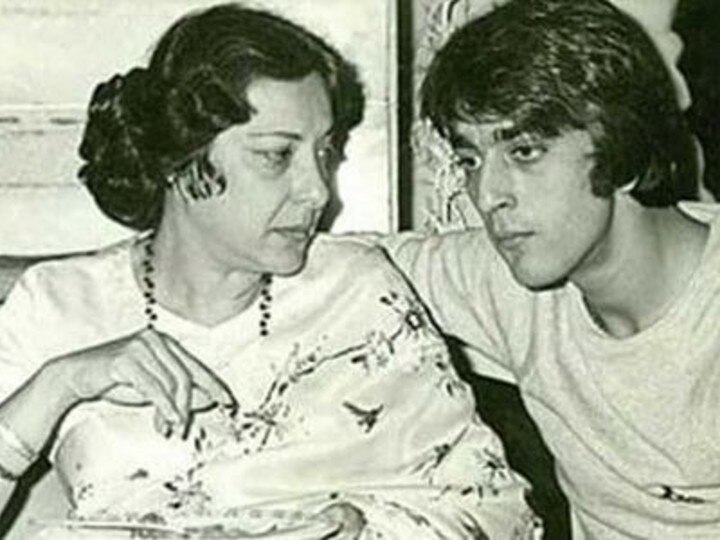 Sanjay Dutt Pens Emotional Post On His Mom Nargis Dutt's 39th Death Anniversary Sanjay Dutt Pens Emotional Post On His Mom Nargis Dutt's 39th Death Anniversary