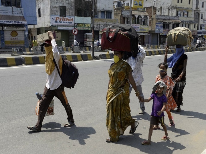 Madhya Pradesh, Bihar And Chhattisgarh To Bear Fare Of Migrants Returning Home Madhya Pradesh, Bihar And Chhattisgarh To Bear Fare Of Migrants Returning Home, BJP Clarifies Stand On Train Fare After Criticism