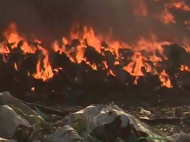 Godown On Fire In Delhi’s Tikri Border Area Major Fire Breaks Out In Godown In Delhi’s Tikri Border Area; No Casualty So Far