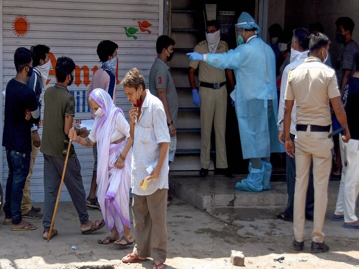 COVID-19 Outbreak: 1,233 New Positive Cases In Maharashtra; Delhi Records Over 300 Fresh Cases COVID-19 Outbreak: 1,233 New Positive Cases In Maharashtra; Delhi Records Over 400 Fresh Cases