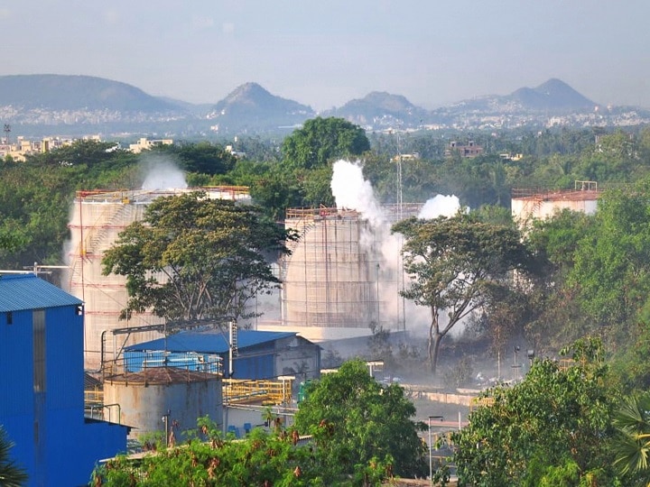 lg polymers visakhapatnam gas leak: Shut polymer unit, TDP to Centre, Andhra CM orders probe into styrene gas leak 'Shut Polymer Unit,' TDP Asks Centre After Vizag Gas Mishap; Andhra CM Orders Probe
