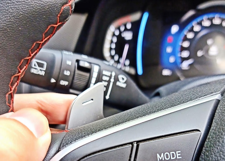 Up the speed and for that there is the option to put in Sport mode too but I found the Comfort mode to be the best. It's fairly responsive and gives you enough power when you want. The turbo petrol has a thick power band and that means you do not need to rev it. However if you are in the mood, you can put it in Sport, use the paddle-shifters and the engine gets louder plus you can hang onto the gears. The Creta however is not an out and out enthusiasts car but for an SUV, it's damn good plus compared to the last gen Creta, its night and day. The steering feels more direct and body roll is controlled with even the brakes giving you confidence to push. We will add that pushing the car gets you 8-9 kmpl but normal city driving and use of the Eco mode will give 11-12 kmpl. The Creta also gets modes like Mud and Sand but to be honest the Creta is best suited for on the road and not off it.