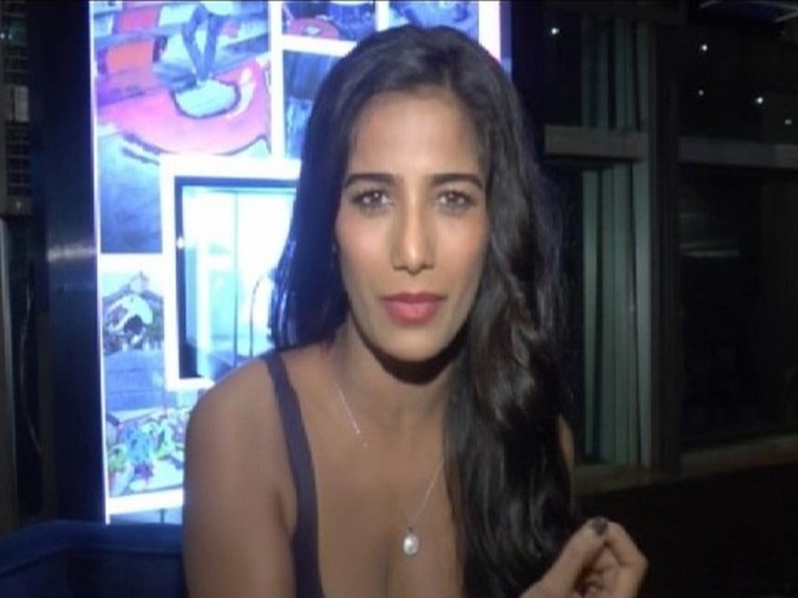 Poonam Pandey Arrested For Violating Coronavirus Lockdown Rules FIR Against Poonam Pandey For Violating Coronavirus Lockdown Rules