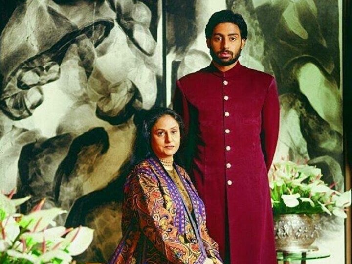 Abhishek Bachchan Gets Funny Reply From Mom Jaya Bachchan For His Mother's Day Message Abhishek Bachchan Gets Funny Reply From Mom Jaya For His Mother's Day Message