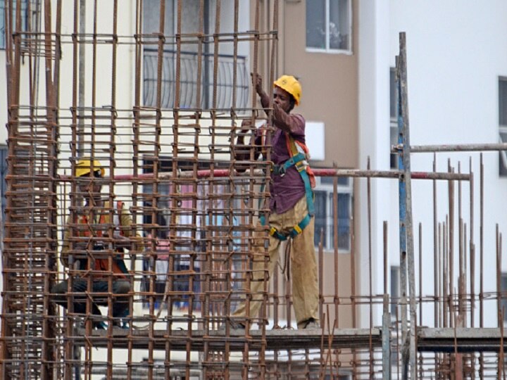 CLSS Extended Up To March 2021, Expected To Benefit 2.5 Lakh Families: Nirmala Sitharaman Govt Extends PMAY CLSS Till March, 2021; Over 2.5 Lakh Middle-Class Home Buyers To Get Benefit