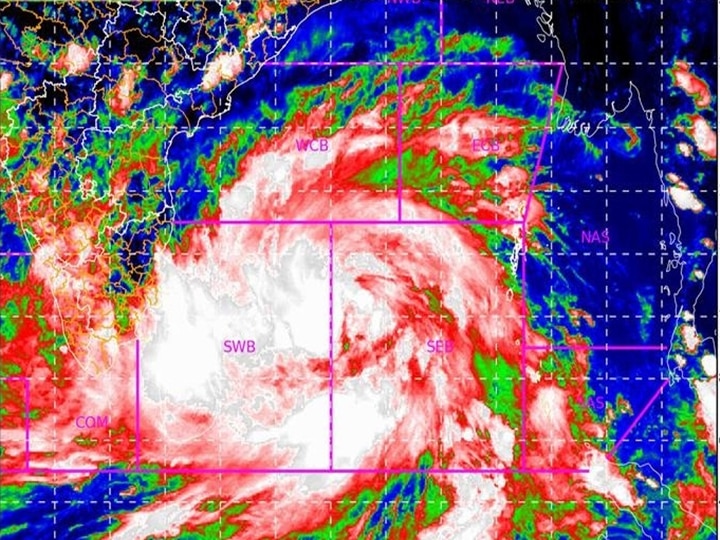 Cyclone Amphan To Intensify Into Severe Cyclonic Storm; West Bengal, Odisha Likely To Receive Rainfall: IMD Cyclone Amphan To Intensify Into Severe Cyclonic Storm; West Bengal, Odisha Likely To Receive Rainfall: IMD