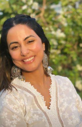 That smile is just perfect adding to her stunning looks