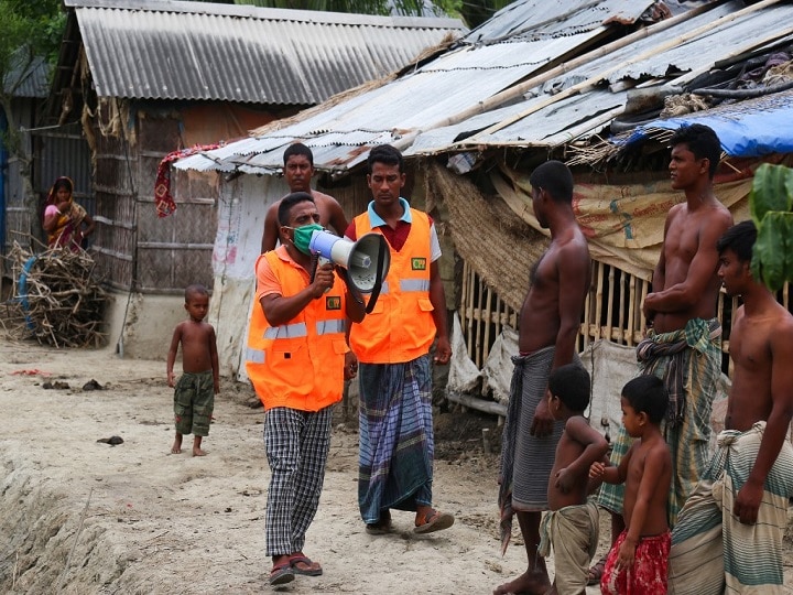 Amphan Weakens Into Extremely Severe Cyclonic Storm; Onset Of Monsoon Gets Delayed In Kerala Amphan Weakens Into Extremely Severe Cyclonic Storm; Onset Of Monsoon Gets Delayed In Kerala