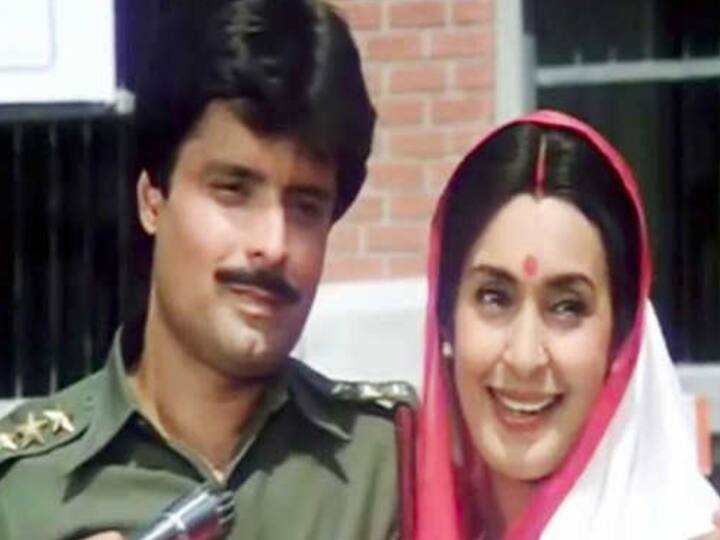 Satish Kaul sold flat in Mumbai’s Versova for Rs 2.5 lakh so as to arrange funds for the medical treatment of his parents 25 years back. He used the remaining money for his younger sister’s wedding. The actor opened an acting school in partnership with someone but he incurred losses of over Rs 20 lakh.