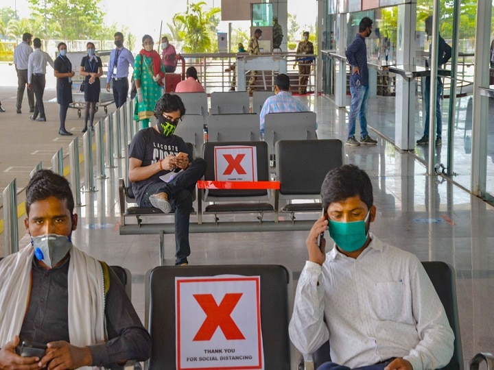 Domestic Flights Resume: Quarantine Rules For Passengers Vary For Different States; Here's What To Expect Domestic Flights Resume: Quarantine Rules For Passengers Vary For Different States; Here's What To Expect